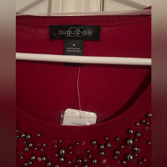 August Silk Ladies SS Scoop Neck Red Daggar Sweater Top Medium NWT - Picture 2 of 7